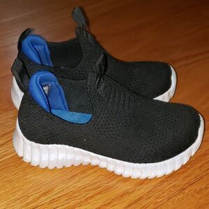 Skechers Black Slip-On Sneakers